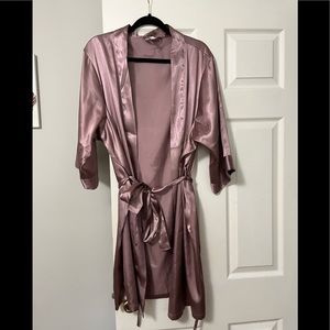 David’s Bridal Satin Wrap Robe